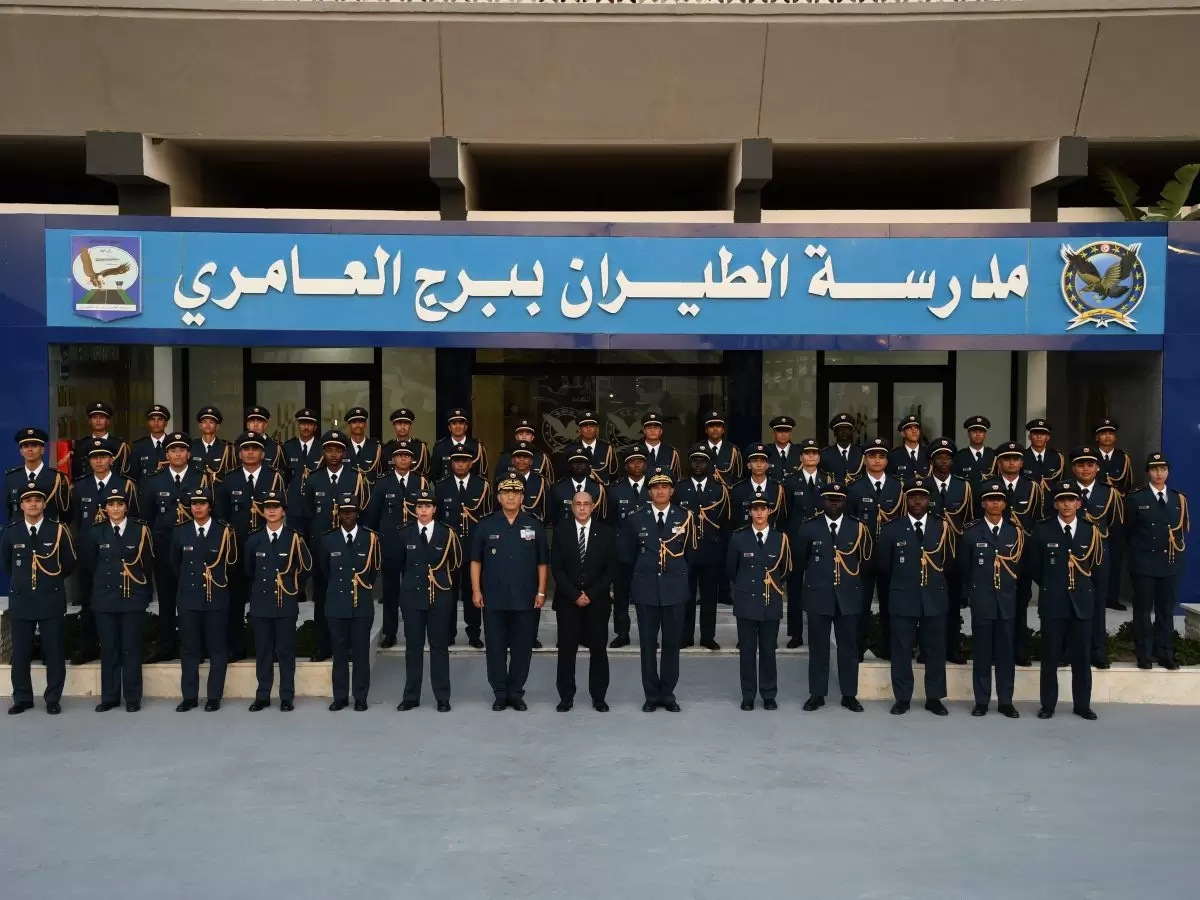 اختتام السنة الجامعية بمدرسة الطيران ببرج العامري