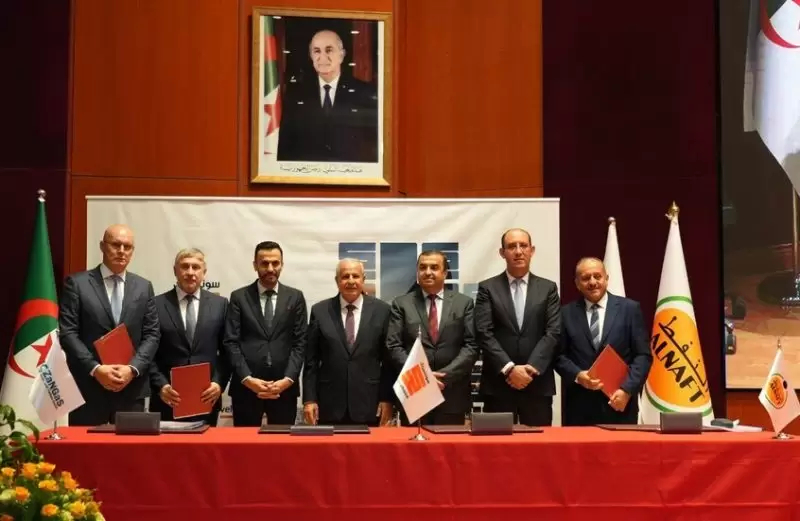 الجزائر تبرم اتفاقيات للطاقة مع 5 شركات أجنبية