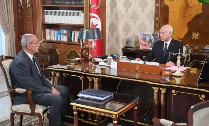 بعد زياته للمنستير ونابل.. سعيّد يجتمع بوزير البيئة