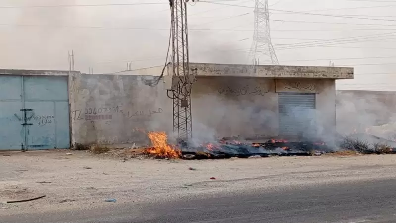 بوشمة.. اندلاع حريق في عمود كهربائي