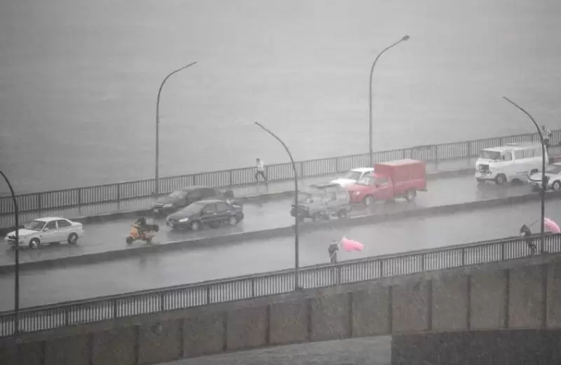 مصر أمطار غزيرة بشكل مفاجئ والأرصاد تصدر بيانا