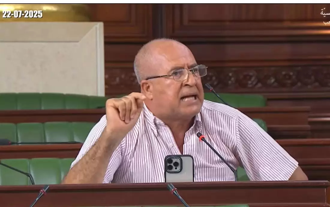 نائب: “وزير الفلاحة عطانا بالظهر”