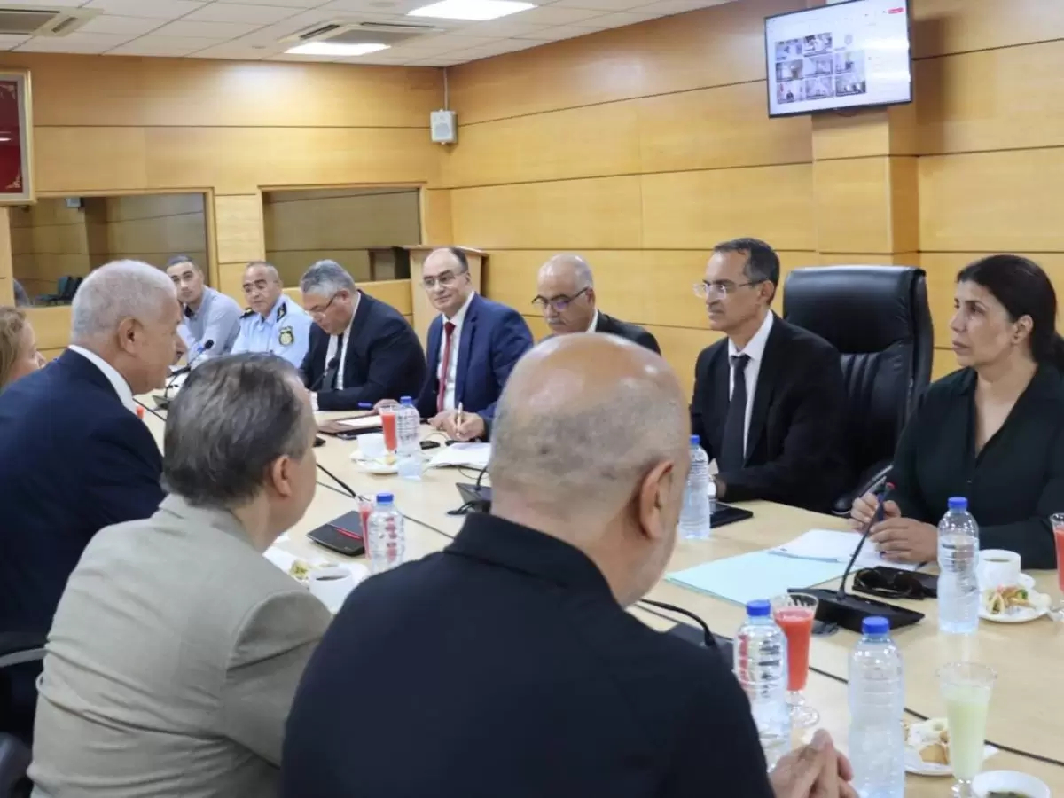 تنظيم مسالك التوزيع ومجابهة الاحتكار في جلسة بين وزارتي الفلاحة والتجارة