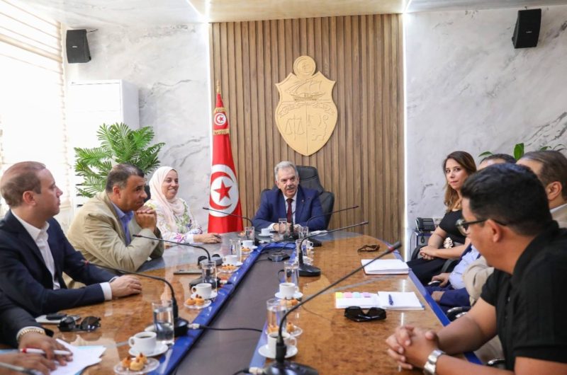 وزارة الرياضة.. حلول عاجلة لتسوية ديون الأندية قبل انطلاق الموسم