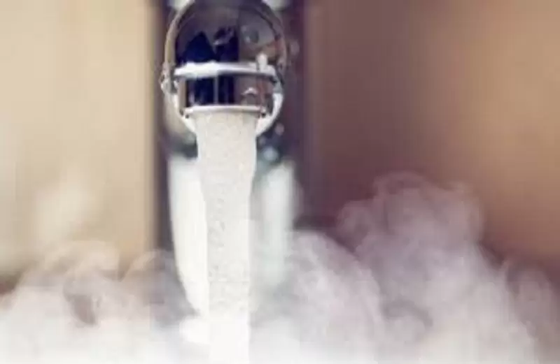 التعامل الصحيح مع حروق الماء المغلي