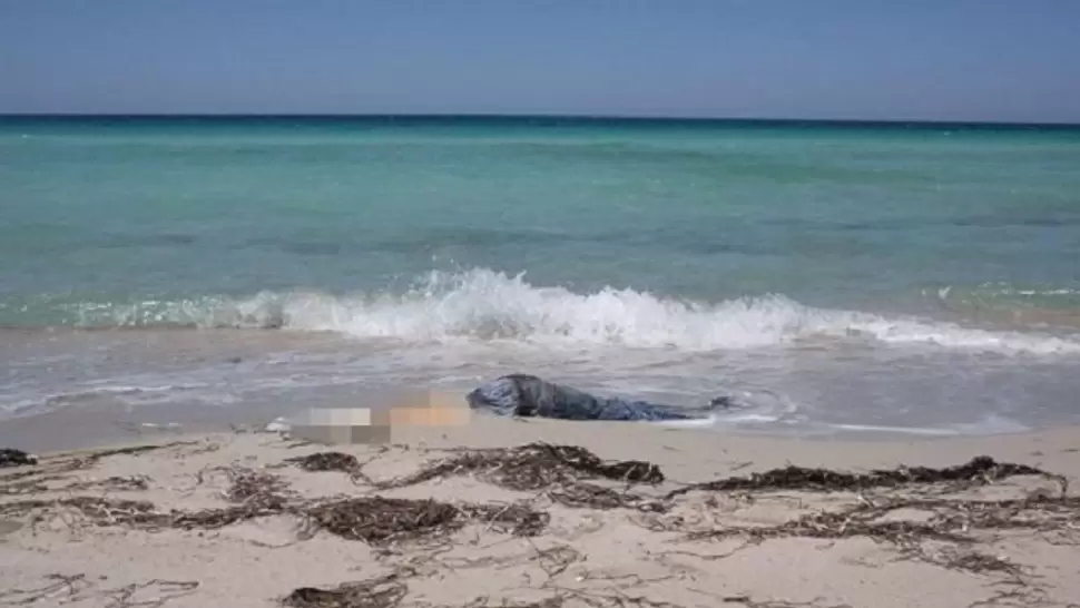 سوسة/ البحر يلفظ جثة كهل