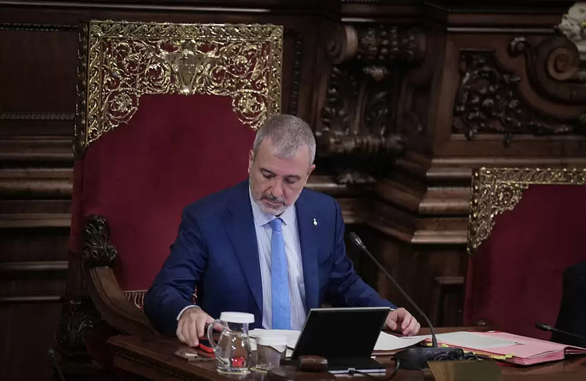 منع رئيس بلدية برشلونة من دخول إسرائيل