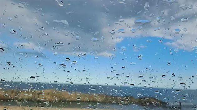 طقس ليل 26 سبتمبر 2025.. أمطار رعدية ودواوير رملية