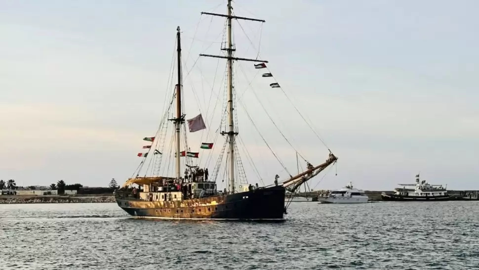 بعد ترحيله.. شهادة برلماني إيطالي من اسطول الصمود