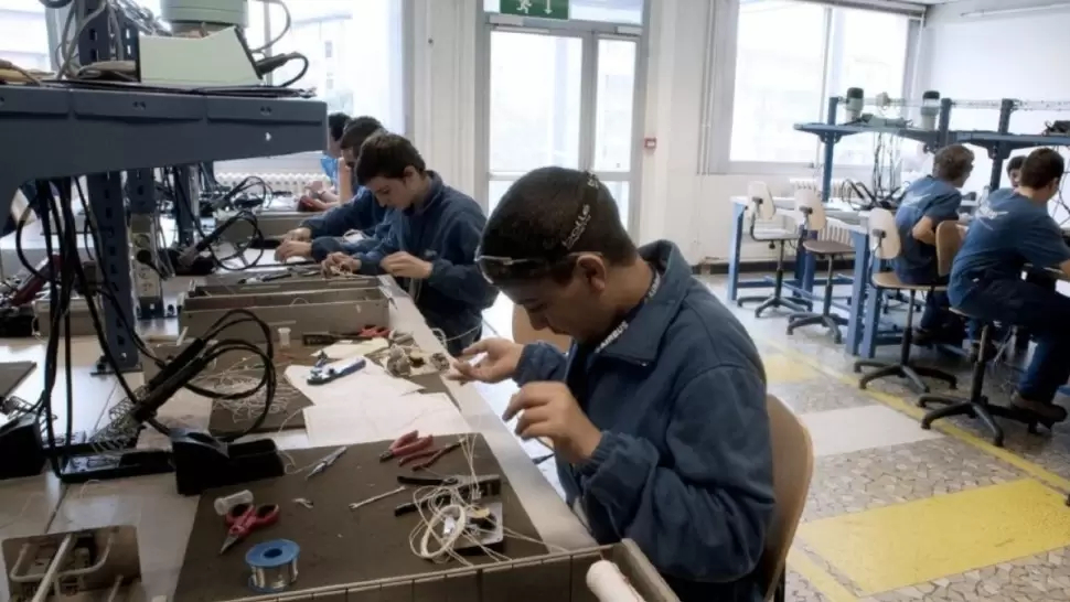 وكالة التكوين المهني: اختصاصات جديدة واتفاقيات دولية للعمل بالخارج