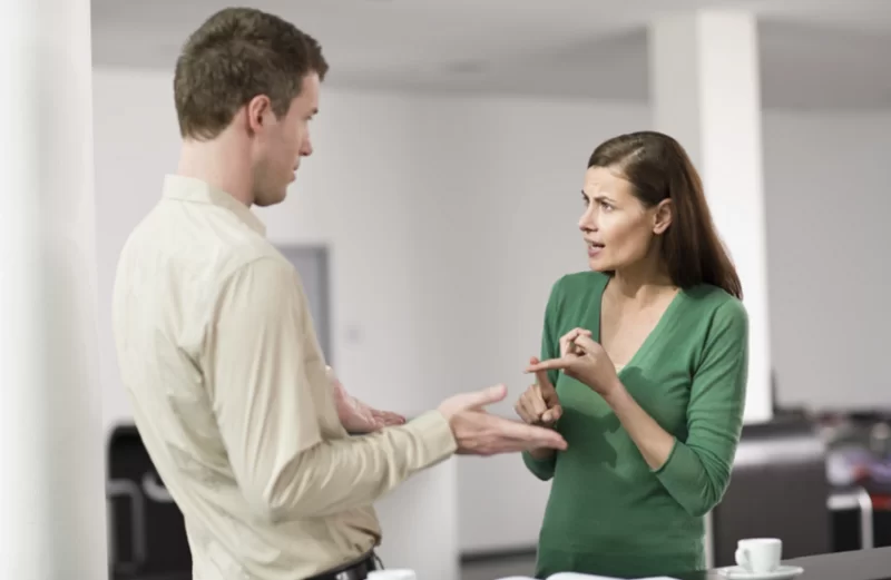 الرد الأمثل على الإهانة لتخفيف آثارها النفسية!