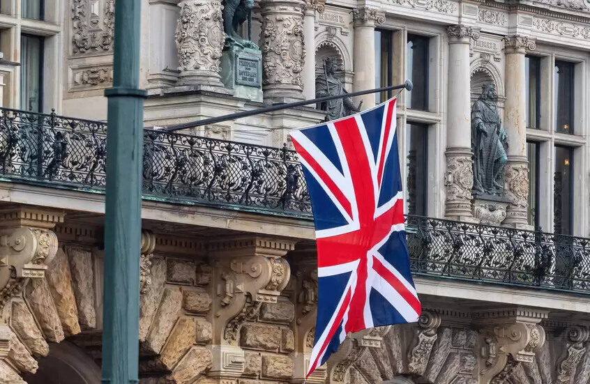 بريطانيا تستدعي السفير الروسي