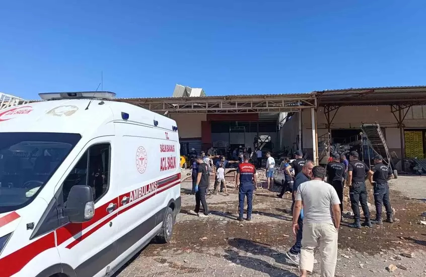 وسائل إعلام: جرحى بانفجار في سوق بأنطاليا التركية