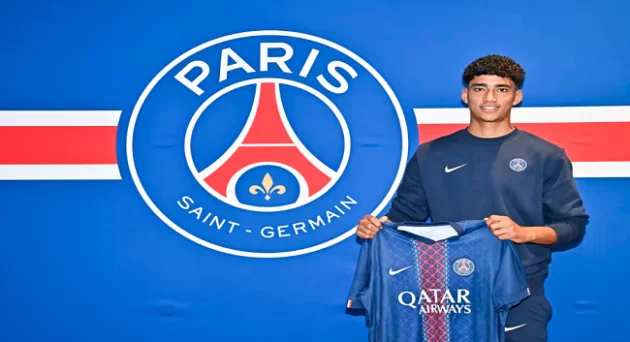 باريس سان جيرمان يعلن رسميا ضم خليل العياري