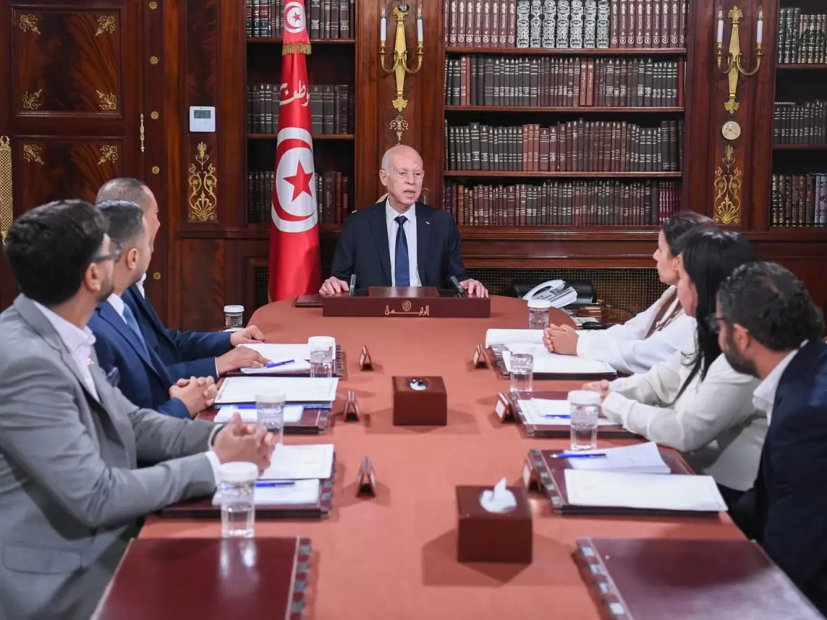 سعيّد يجتمع بعدد من حاملي شهادة الدكتوراه