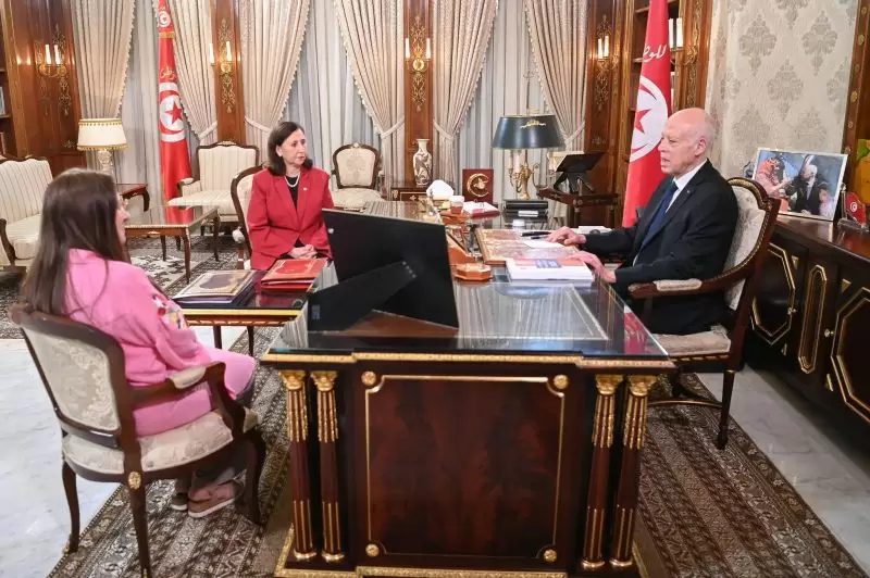 سعيّد يجتمع برئيسة الحكومة ووزيرة المالية حول مشروع قانون الماليّة 2026