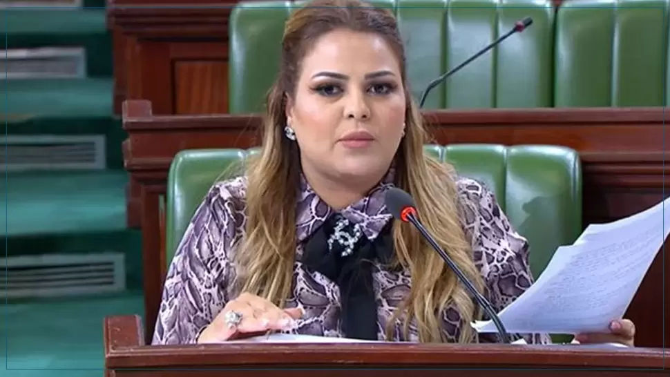 نائبة بالبرلمان تنشر قائمة لمؤسسات لم تلتزم بقانون منع المناولة