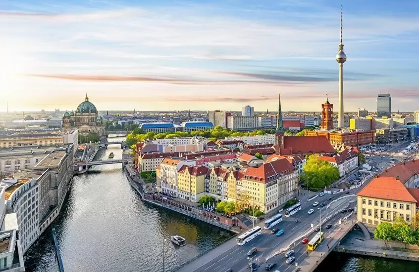 كندا تضع ألمانيا على لائحة أخطر الوجهات السياحية