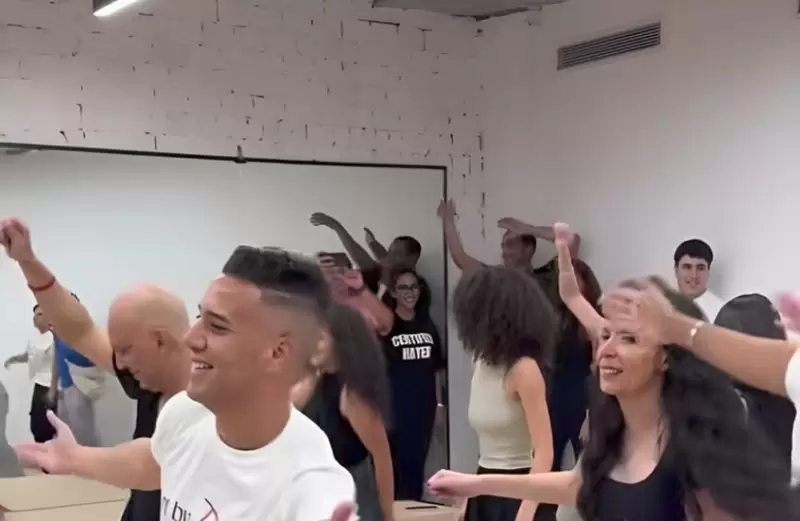 مصر.. تحرك برلماني لإغلاق أول أكاديمية لتعليم الرقص بالبلاد