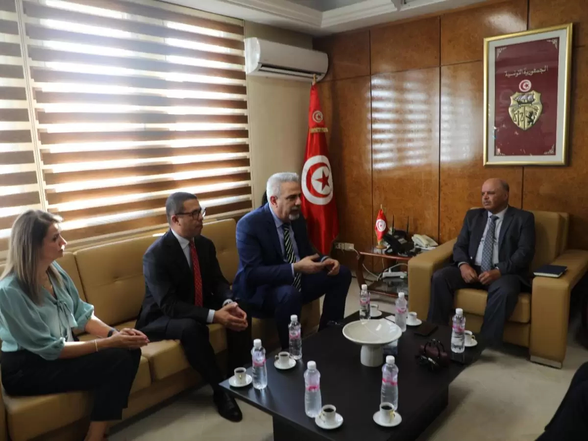 وفد رفيع من المنظمة الدولية للنقل الجوي في تونس