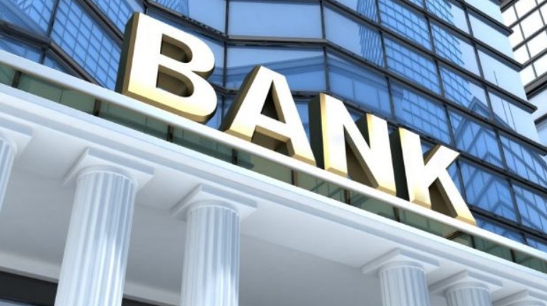 كاتب عام جامعة البنوك لـ”تونس الان”: الإضراب ناجح بنسبة 80%