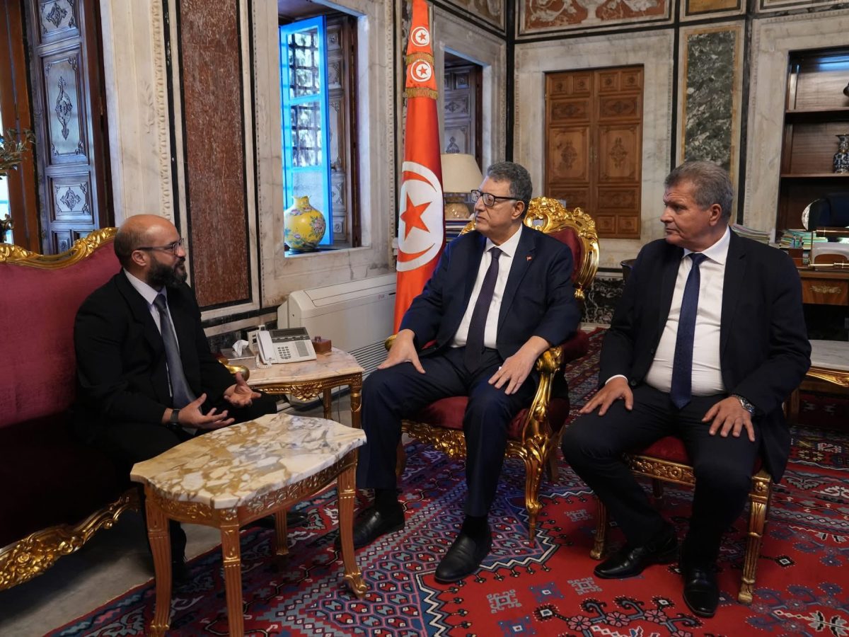 فحوى لقاء بودربالة بممثل جمعية “أزرقنا الكبير”