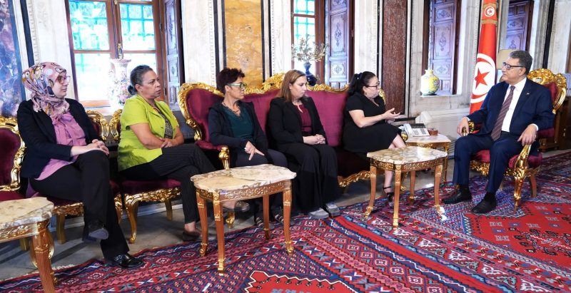 ابراهيم بودربالة يستقبل أعضاء جمعية محبي الحيوانات