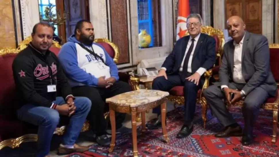 ماذا في لقاء بودربالة بممثّلين عن عمال شركات مناولة بتطاوين