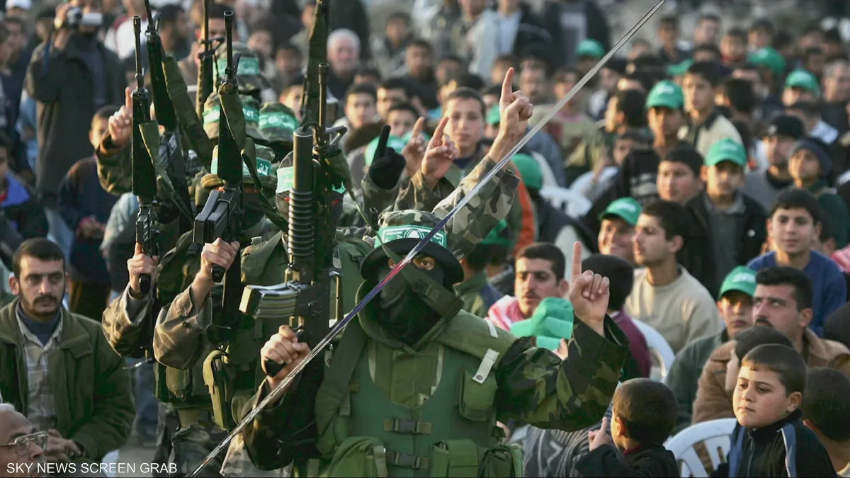 حـ.مـ.ا.س: تسليم السلاح ‘خارج النقاش’