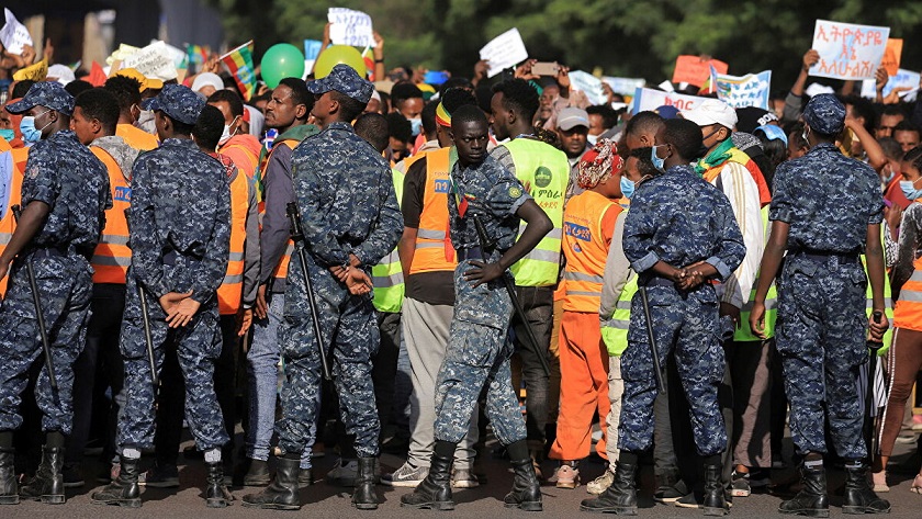 دول تحث رعاياها على مغادرة مالي
