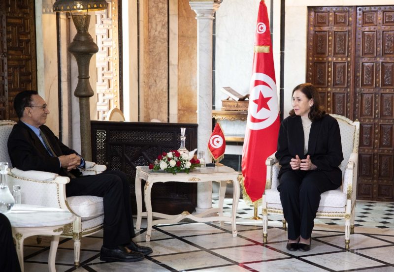 رئيسة الحكومة