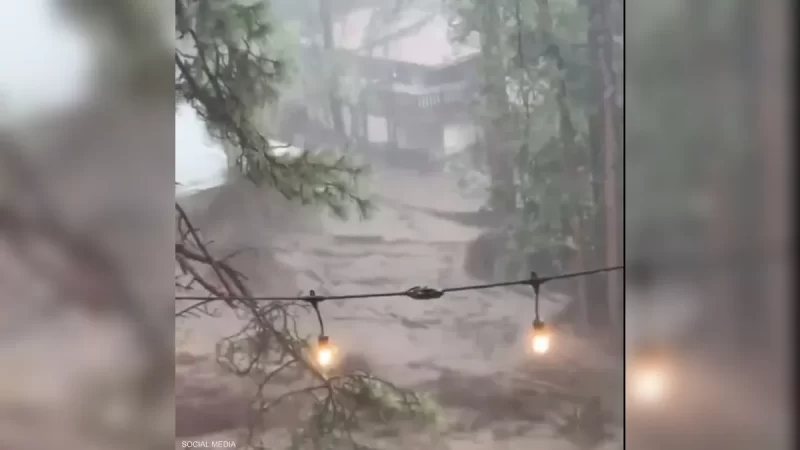 فيديو.. فيضانات المكسيك تخلف عشرات القتلى والمفقودين