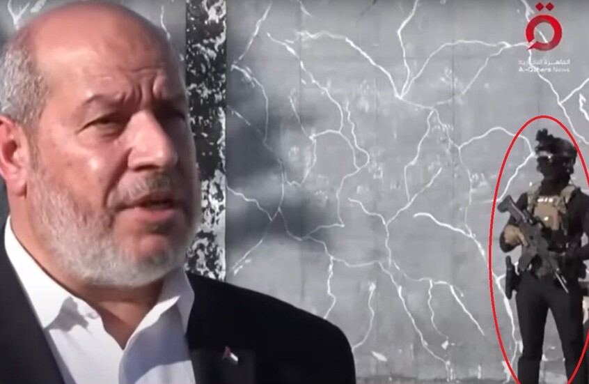 المخابرات المصرية توفر الحماية لخليل الحية (صورة)