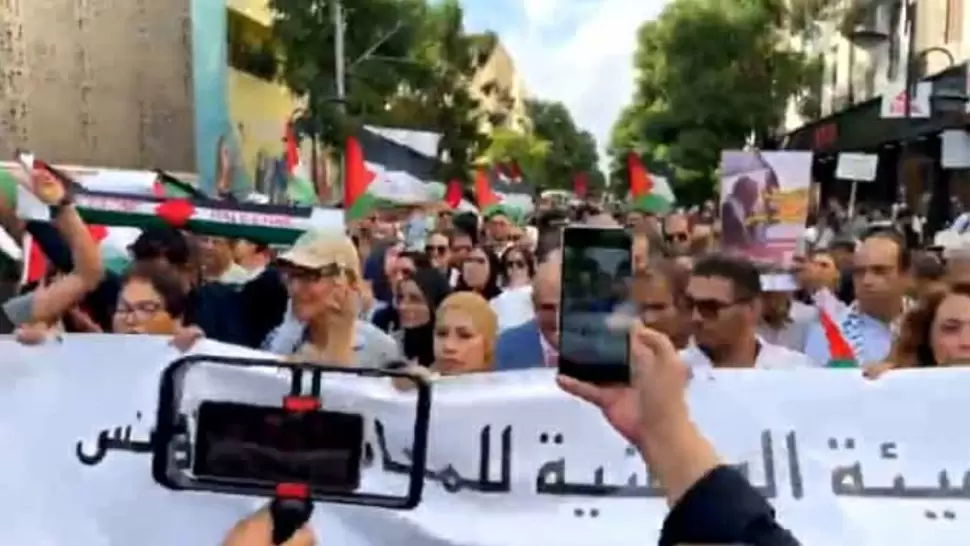 مسيرة بالعاصمة لتجريم التطبيع وإطلاق سراح نشطاء أسطول الصمود