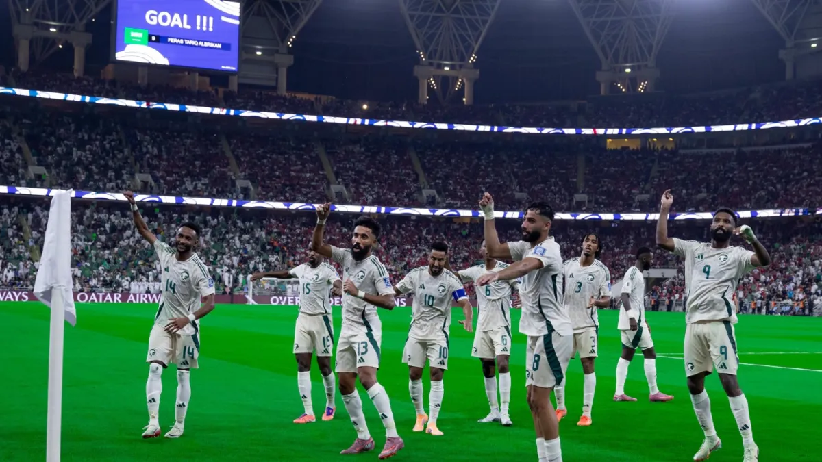 المنتخب السعودي يضع قدما في مونديال 2026