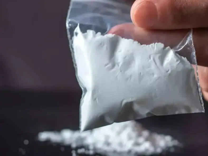 الإطاحة بوفاق لترويج المخدرات بين المنزه وحي النصر