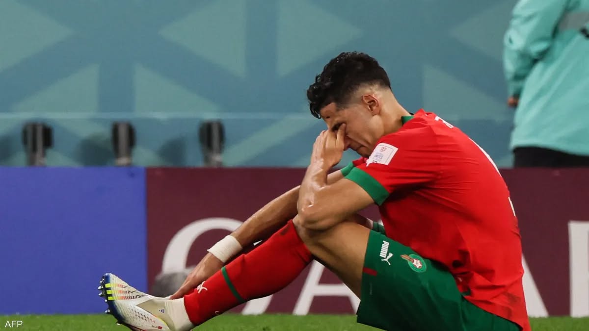 نجم منتخب المغرب يتعرض لاعتداء في مطار مرسيليا