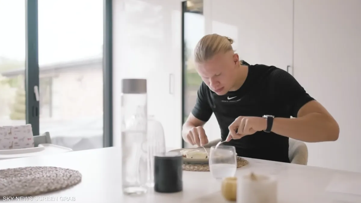 بالفيديو/ هالاند يكشف ‘تفاصيل غريبة’ عن حياته الشخصية