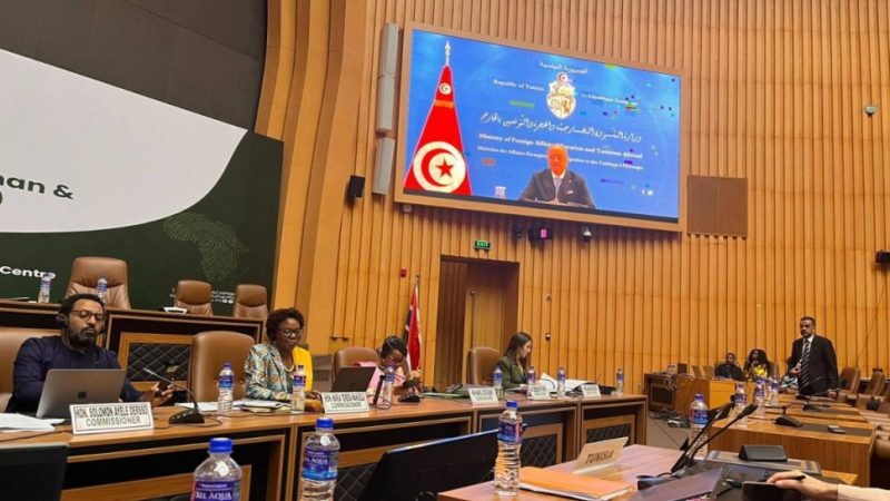 وزير الخارجية