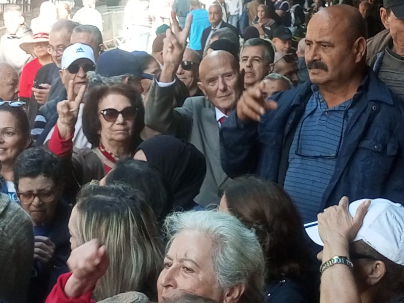 وقفة إحتجاجية أمام محكمة تونس تضامنًا مع عبير موسي