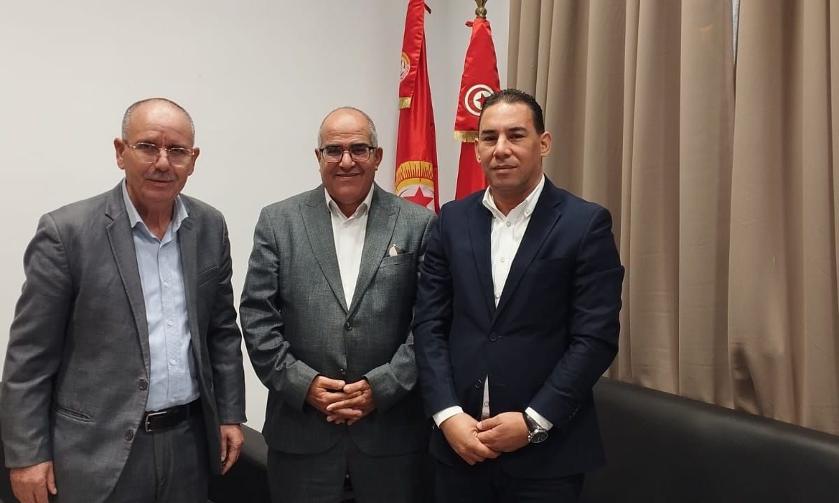 فحوى لقاء الطبوبي بعميد المحامين ورئيس الرابطة