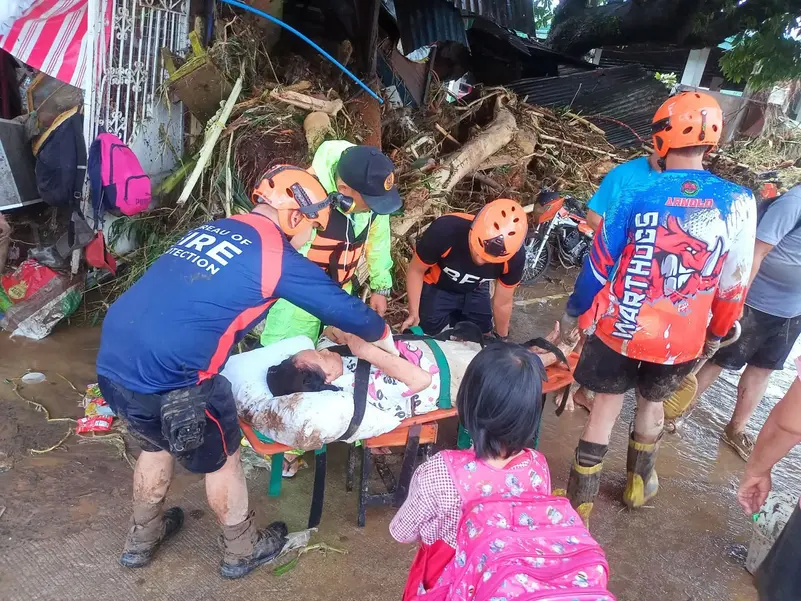 الفلبين تعلن الطوارئ.. 241 قتيلاً ومفقوداً في إعصار كالمايغي