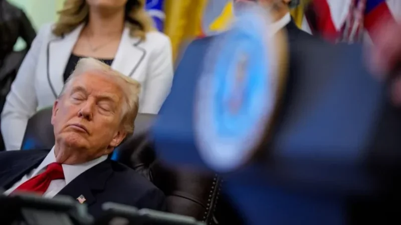 صور ‘ترامب النعسان’ تثير الجدل من جديد