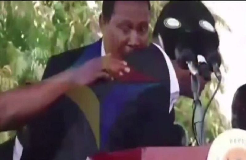 رجم رئيس زامبيا بالحجارة وفريق الحماية يتدخل