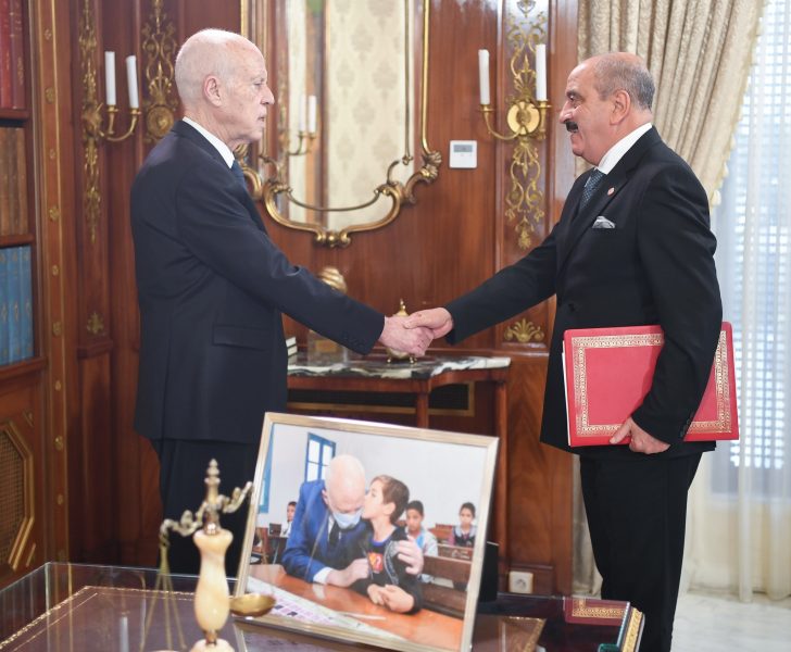 سعيّد يدعو لمراجعة عدد من الاتفاقيات التي لم تستفد منها تونس