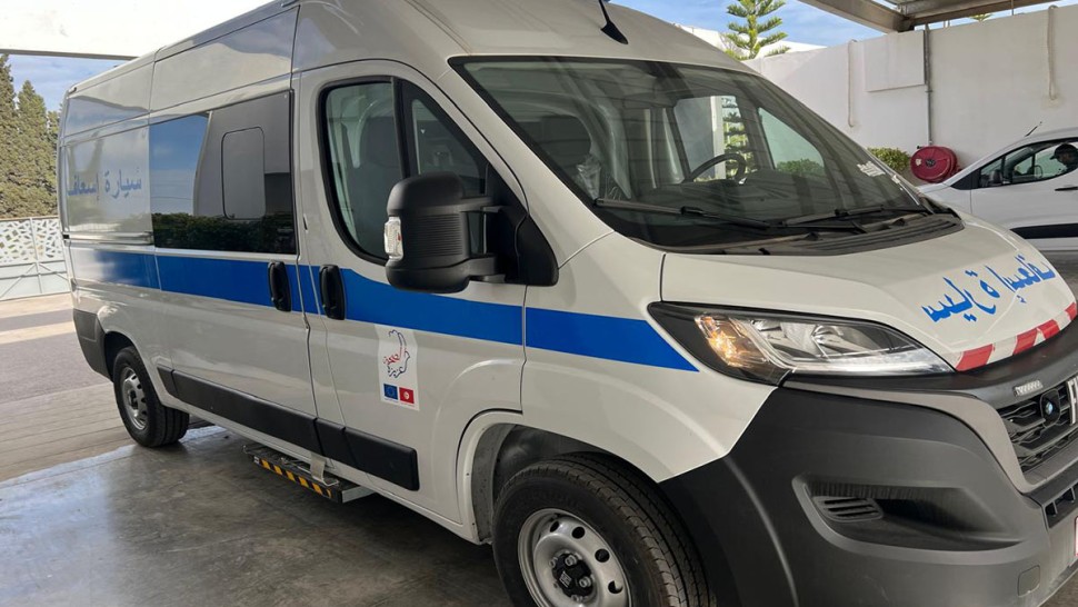 تسلم 47 سيارة إسعاف مجهزة من الاتحاد الأوروبي