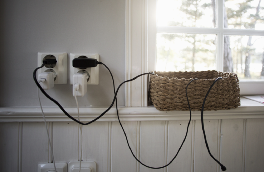 احذروا شواحن الهواتف يمكن ان تتحول الى مصاص دماء