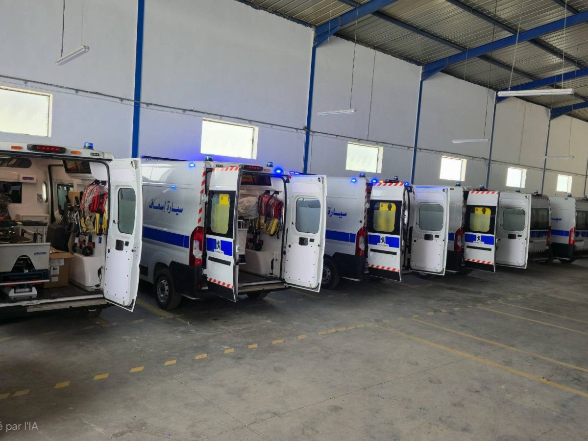 قفصة.. تدعيم أسطول النقل الصحي ب6 سيارات إسعاف