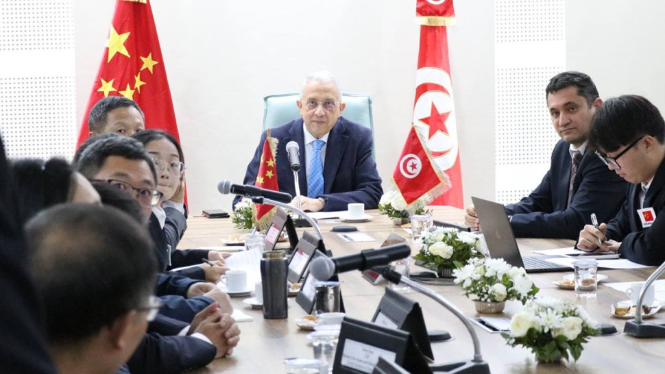 تعاون تونسي صيني في البحث العلمي والرقمنة والذكاء الاصطناعي