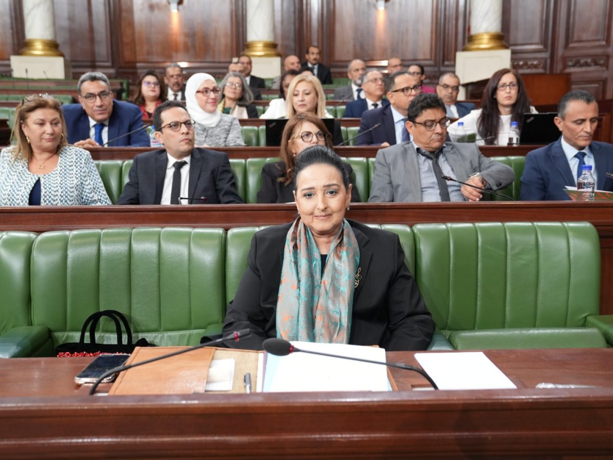 وزيرة الثقافة: تسوية وضعيات المتعاقدين أولوية قصوى